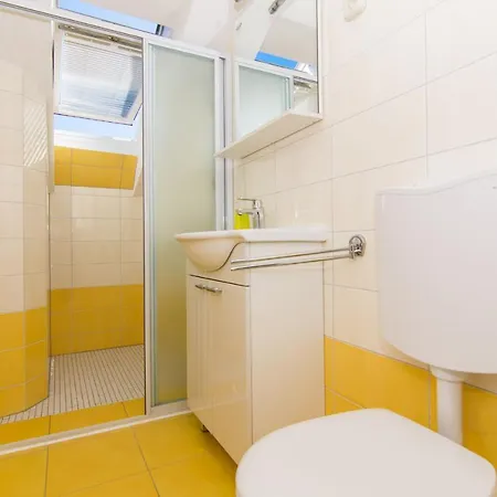 Cypress トロギール